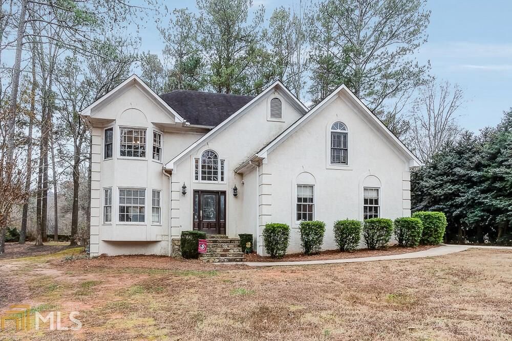 Property Photo:  2160 Robin Hood Trl  GA 30040 