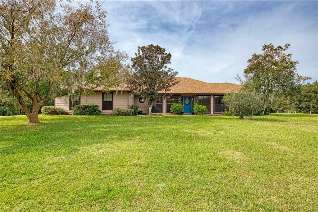 Property Photo: 7312 Palomino Trail FL 34241