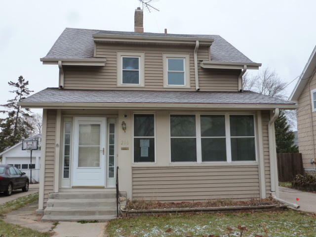 Property Photo: 216 Frame Ave WI 53186