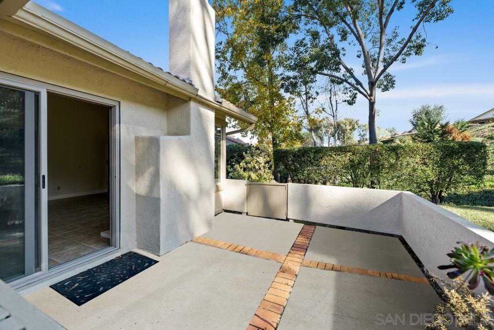 Property Photo: 17847 Avenida Alozdra CA 92128