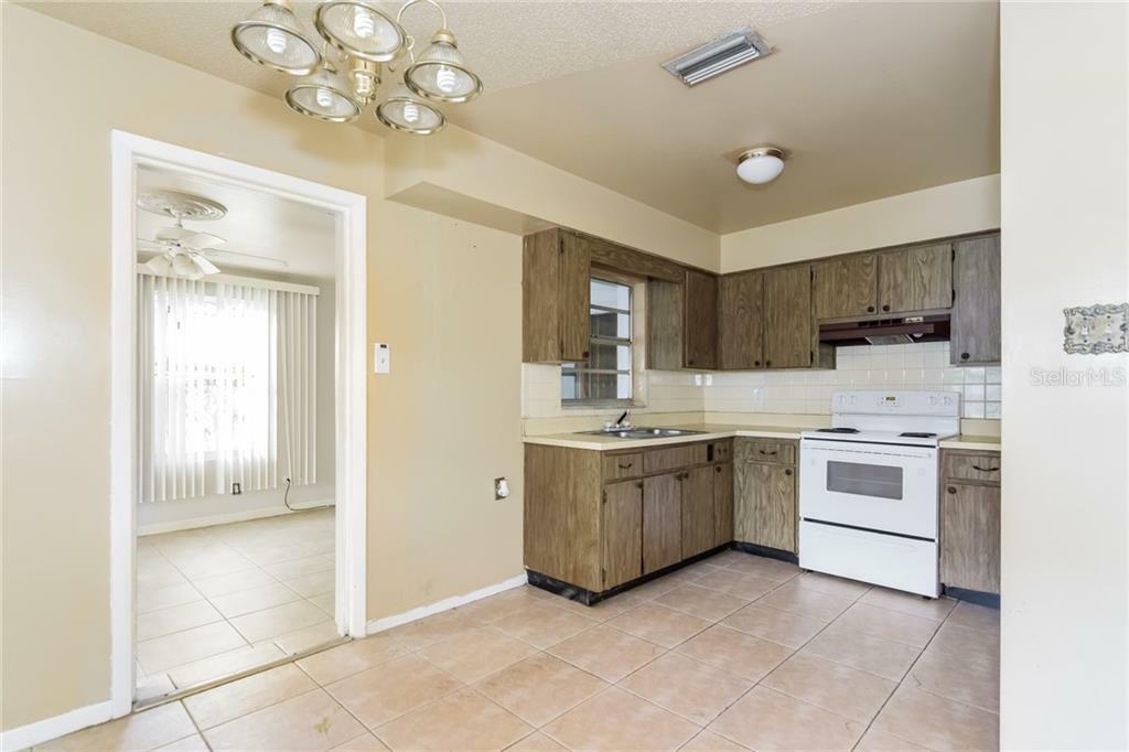 Property Photo:  3222 E Lambright Street  FL 33610 