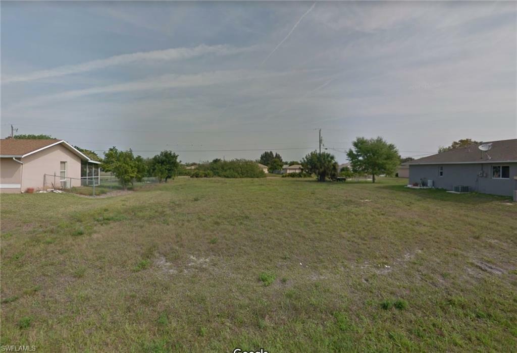 Property Photo:  2111 Kismet Parkway E  FL 33909 