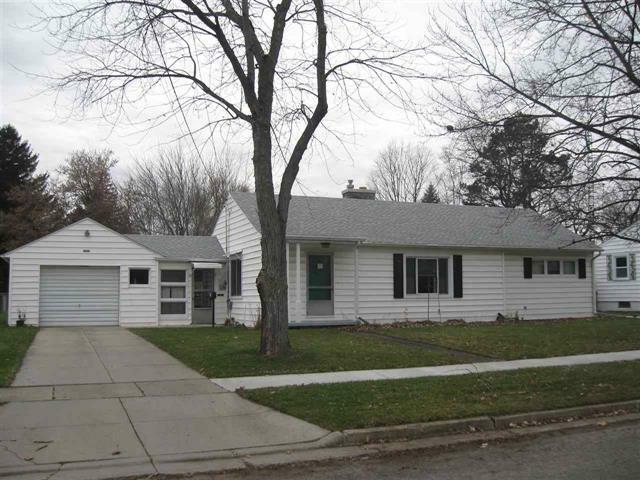 Property Photo:  1029 N Dewey  MI 48867 