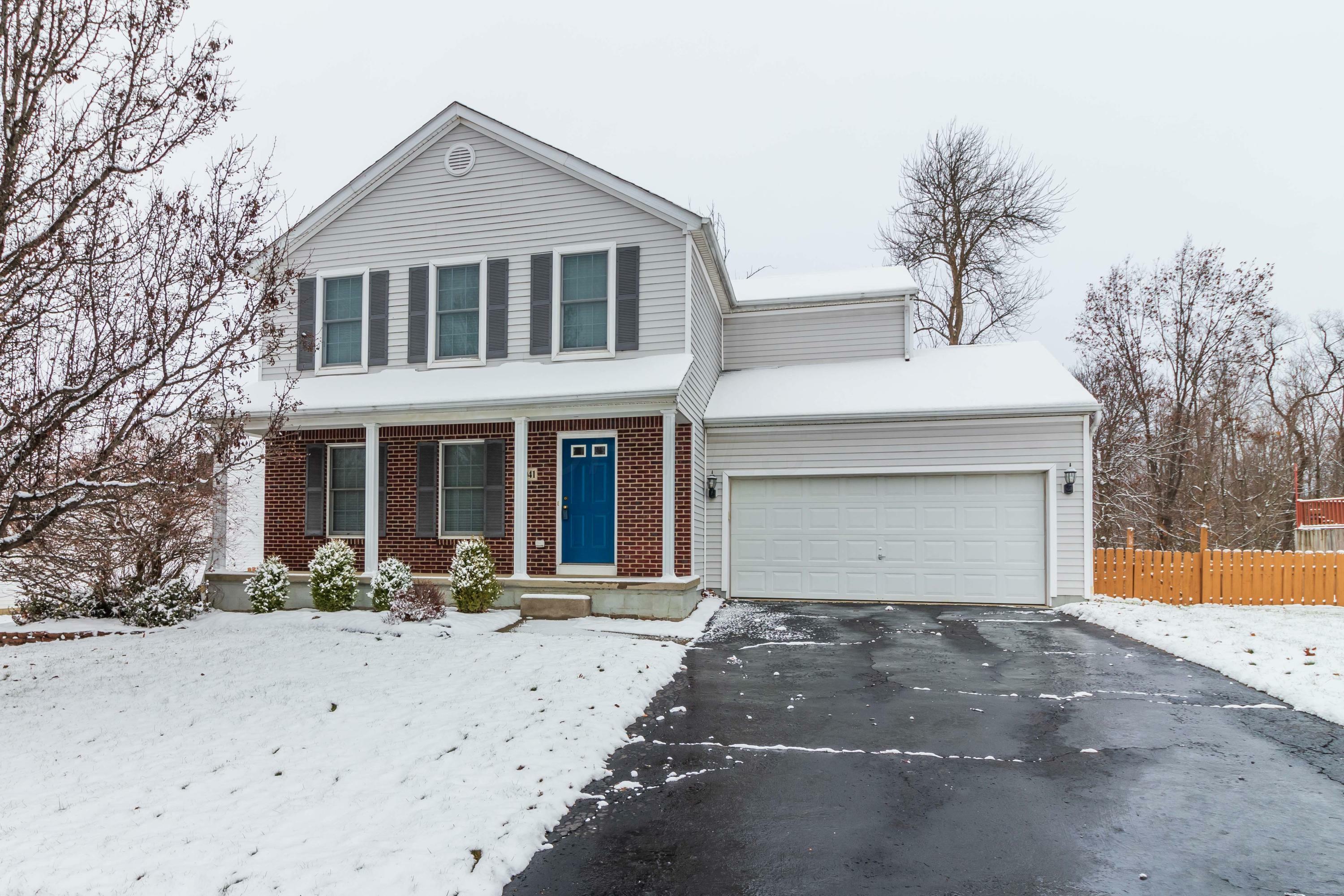 Property Photo: 1041 Oxford N Drive OH 43062