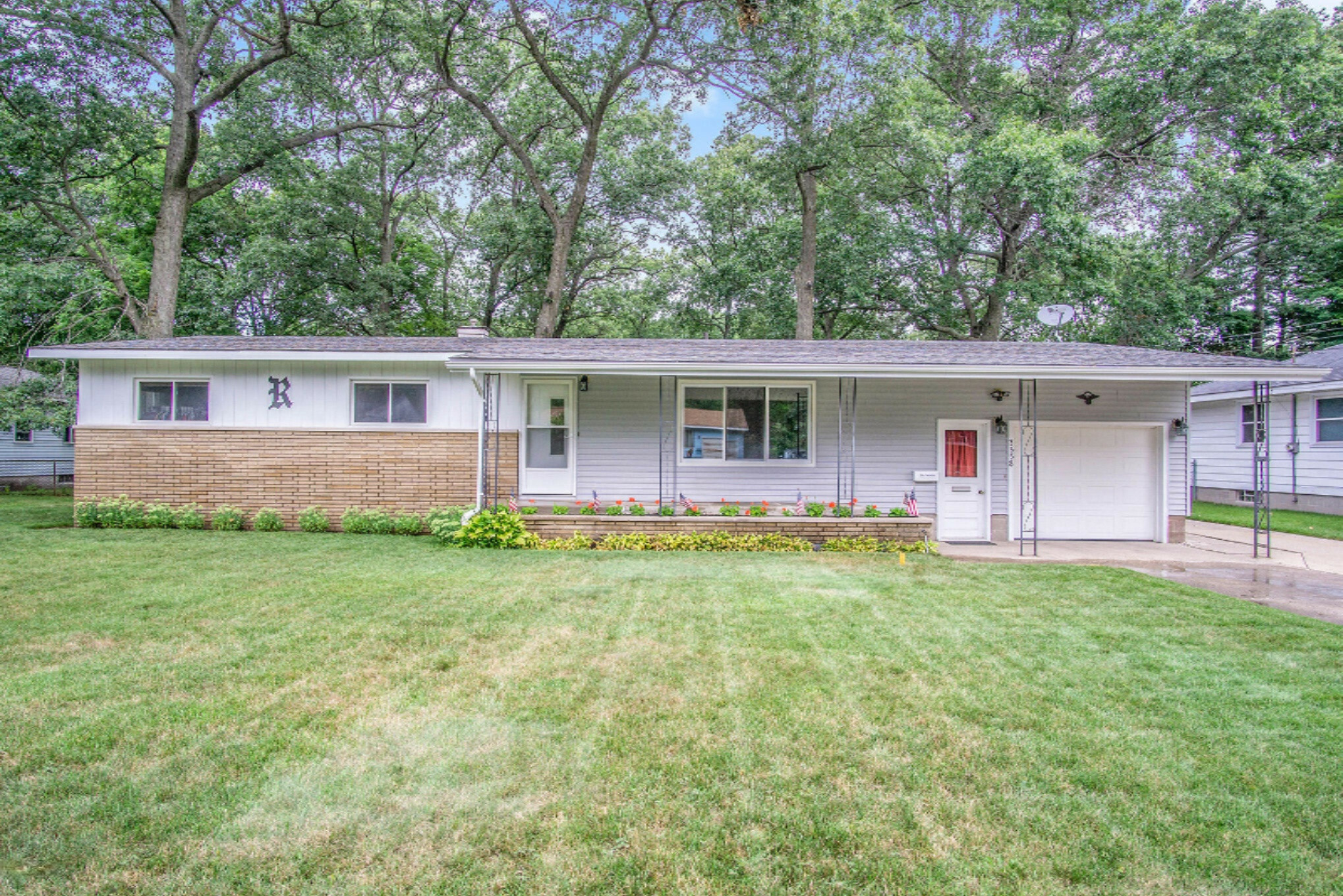 Property Photo:  3358 Verna Avenue  MI 49442 