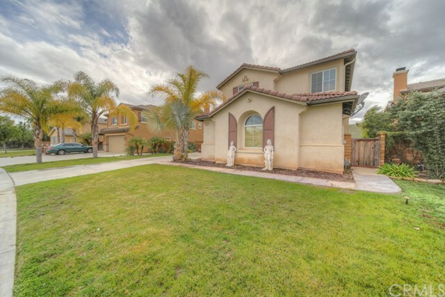 Property Photo:  36861 Maxmillian Avenue  CA 92563 