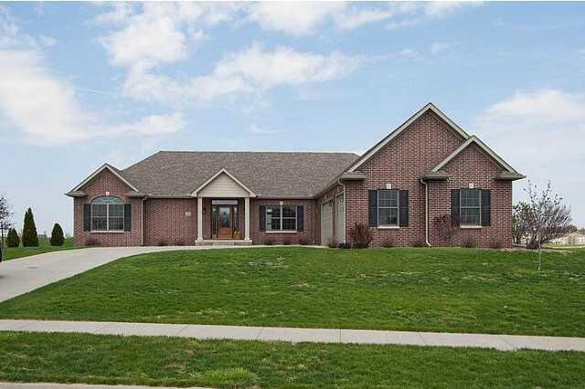 Property Photo:  2502 W 10th Avenue  IA 50125 