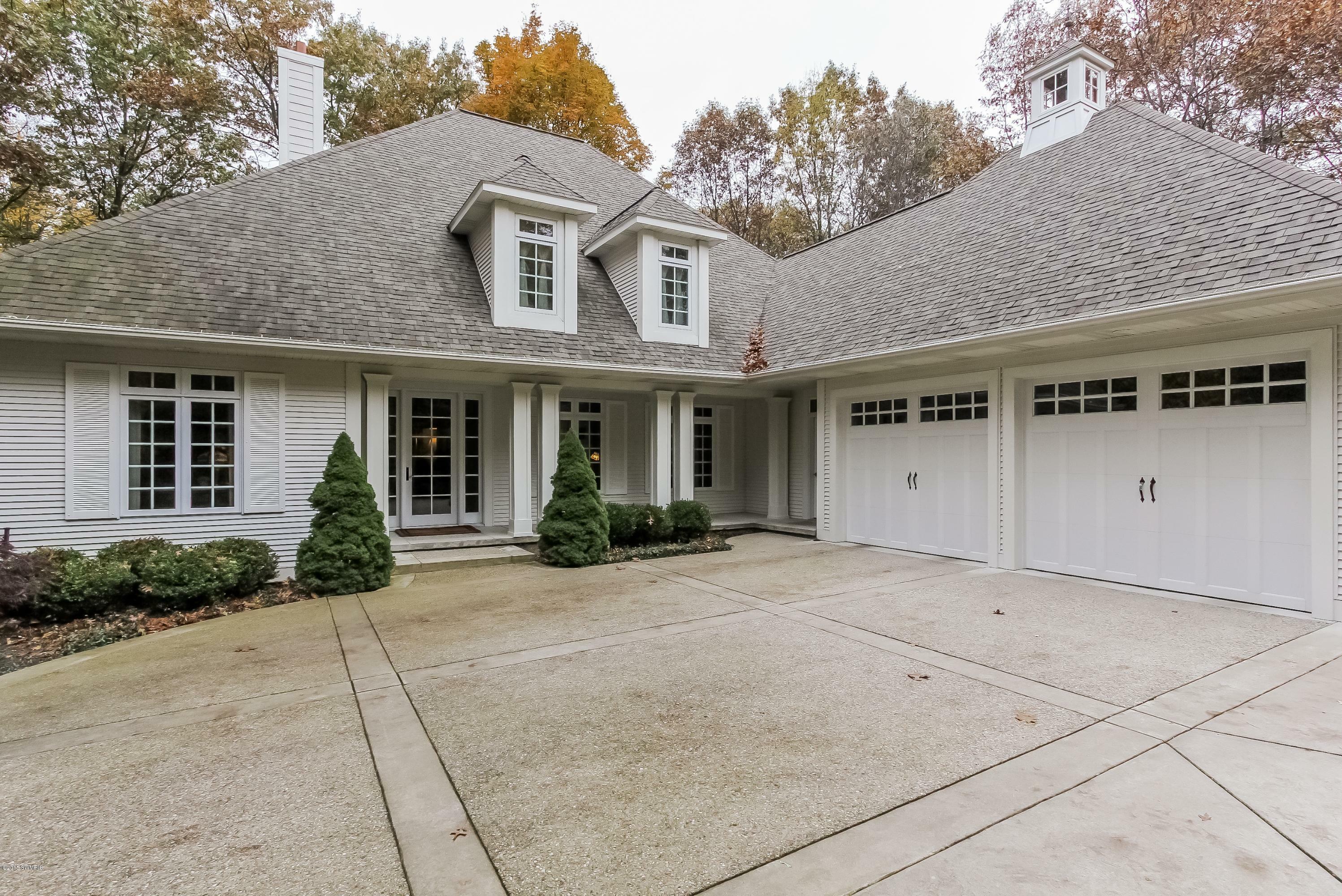 Property Photo:  3472 Old Walnut Lane  MI 49453 