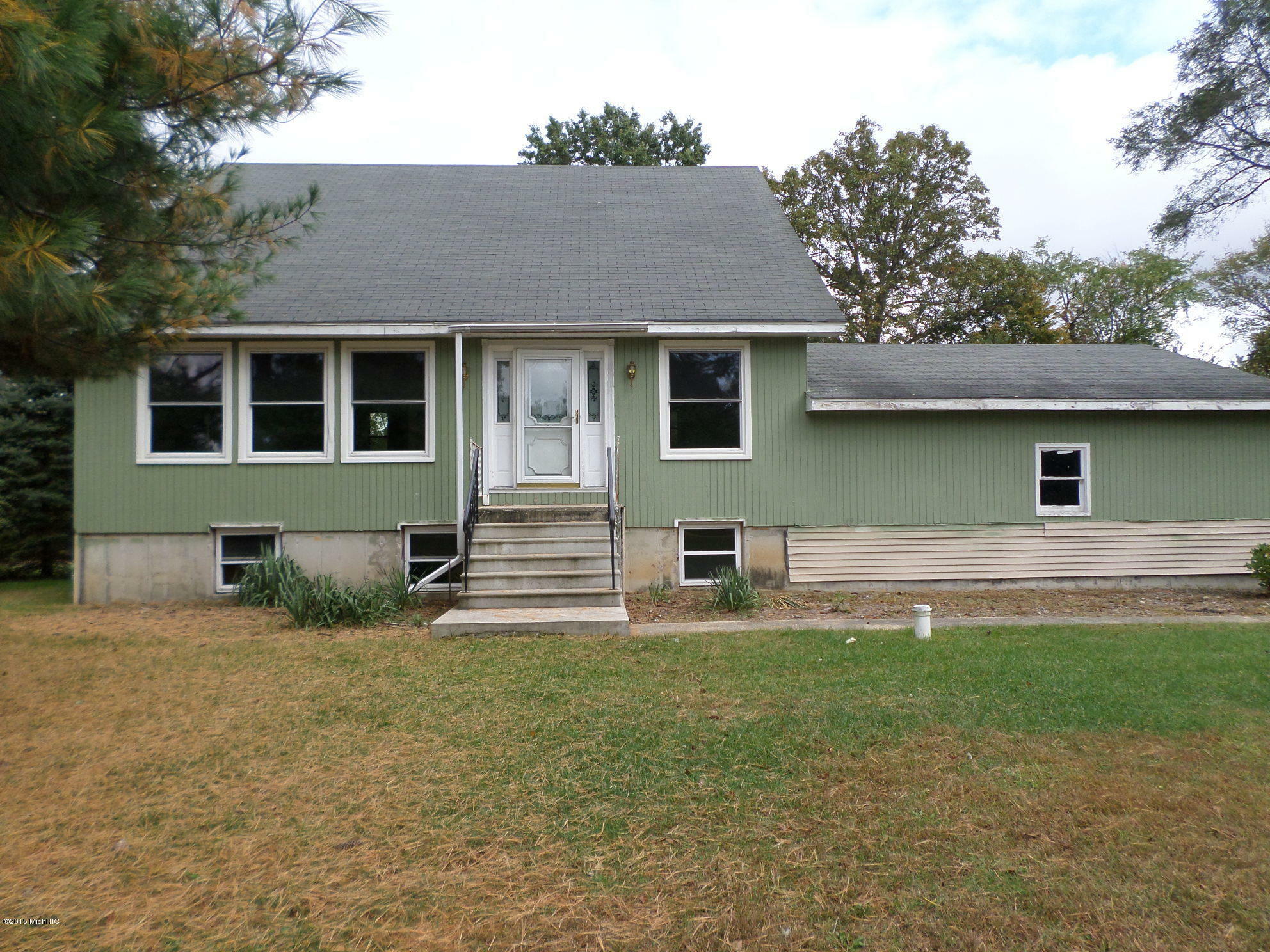 Property Photo:  28750 Steve Road  MI 49047 