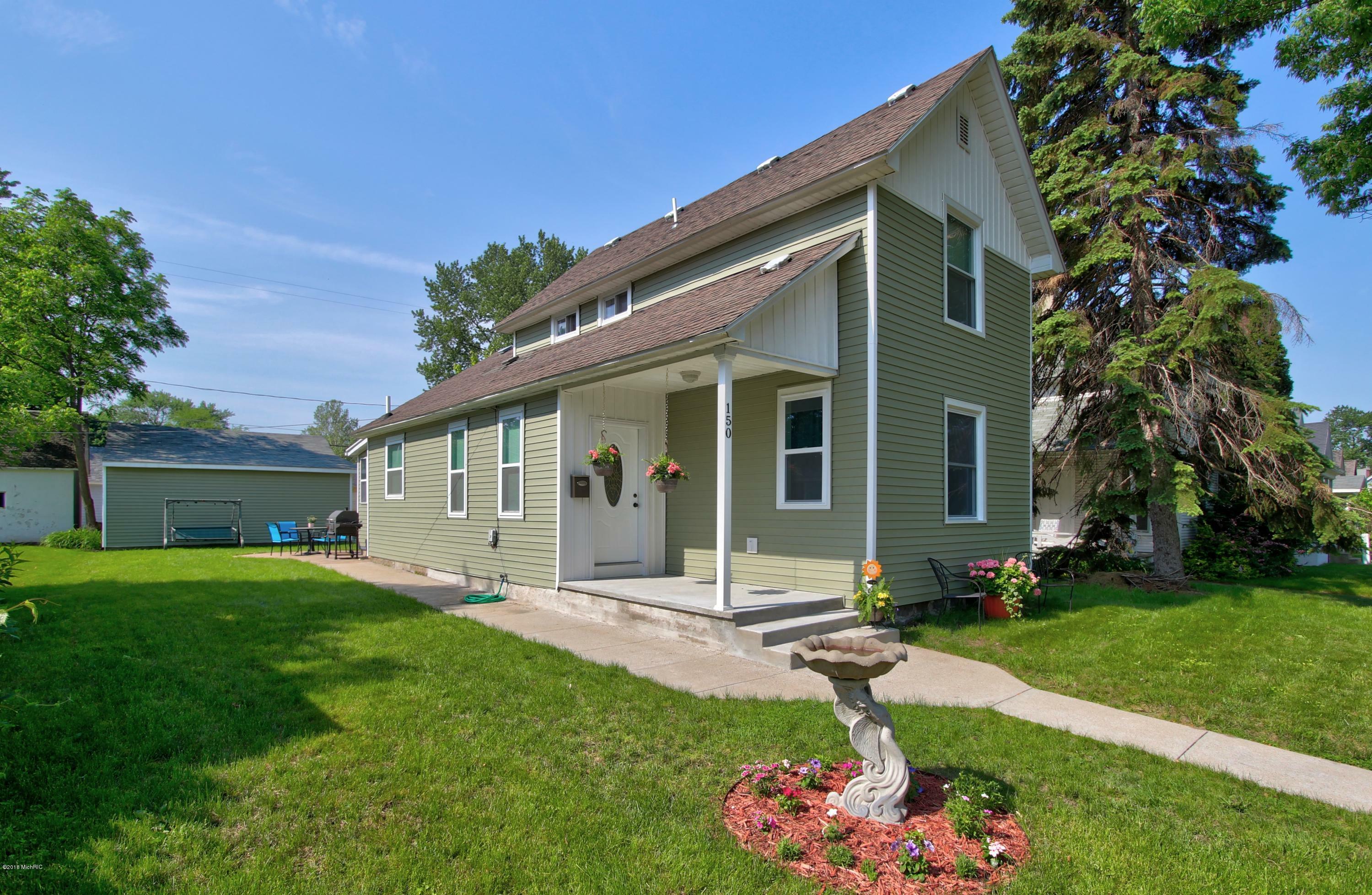 Property Photo: 150 Dean Street NE MI 49505