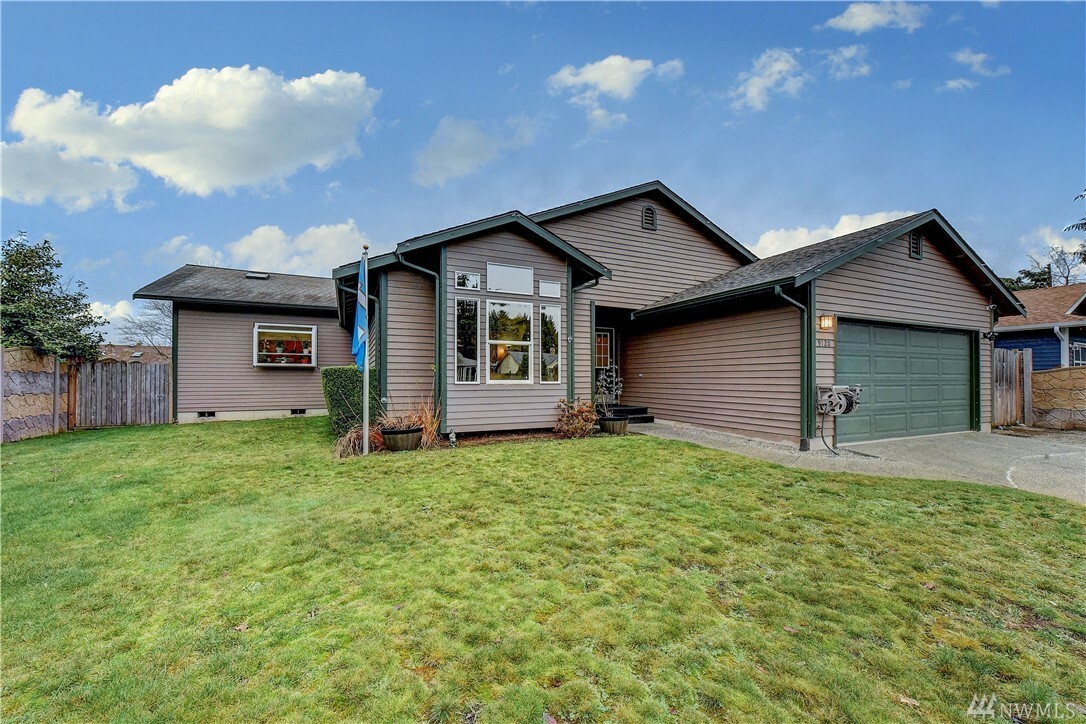 Property Photo:  9120 62nd Drive NE  WA 98270 