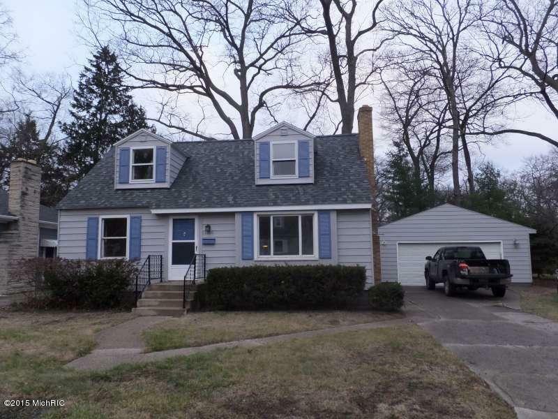 Property Photo:  1530 Lexington Avenue  MI 49441 