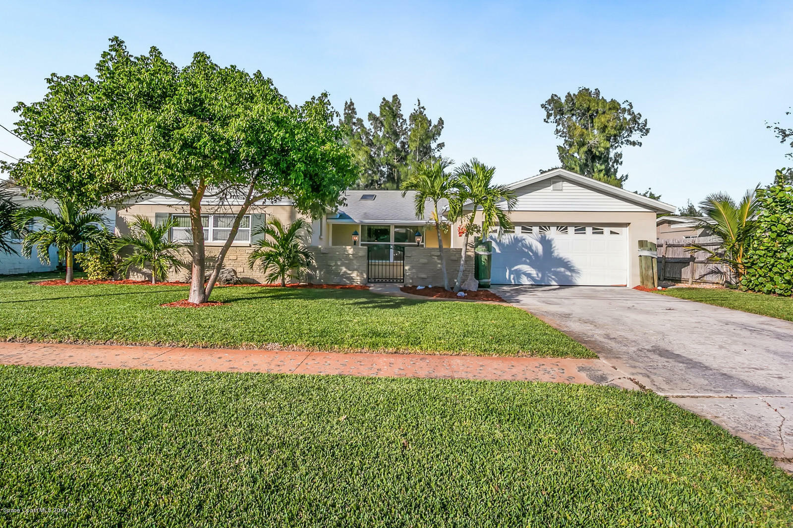 Property Photo:  160 Becora Avenue  FL 32953 