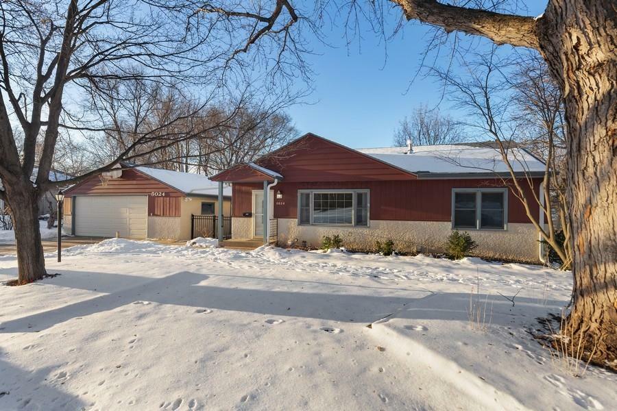 5024 Prescott Drive  Minnetonka MN 55345 photo