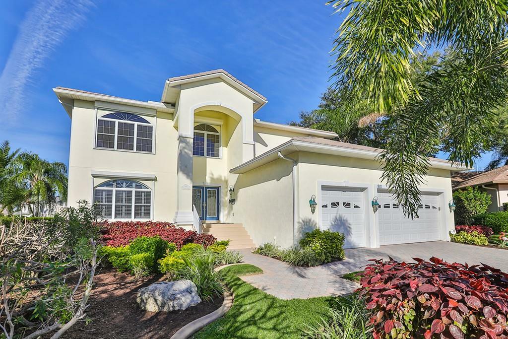 Property Photo:  901 Allegro Lane  FL 33572 