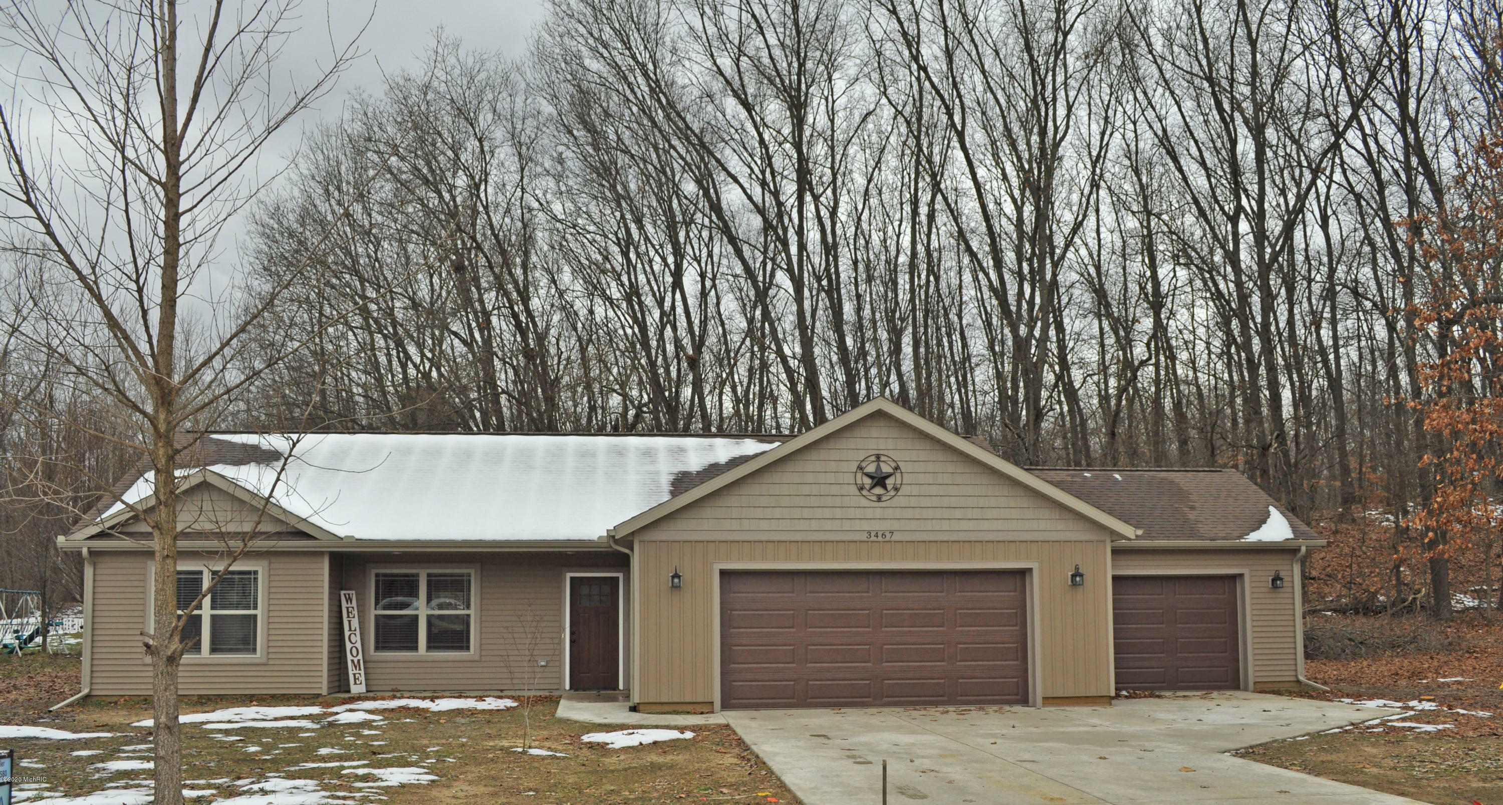 Property Photo:  3467 Gray Fox Court  MI 49010 