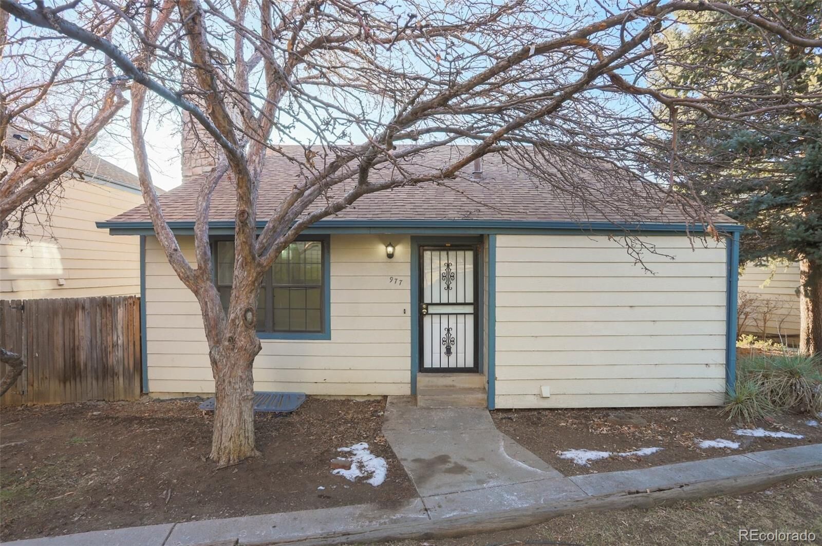 Property Photo:  977 S Zeno Way  CO 80017 