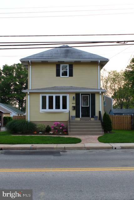 Property Photo: 1027 Fairview Road PA 19081