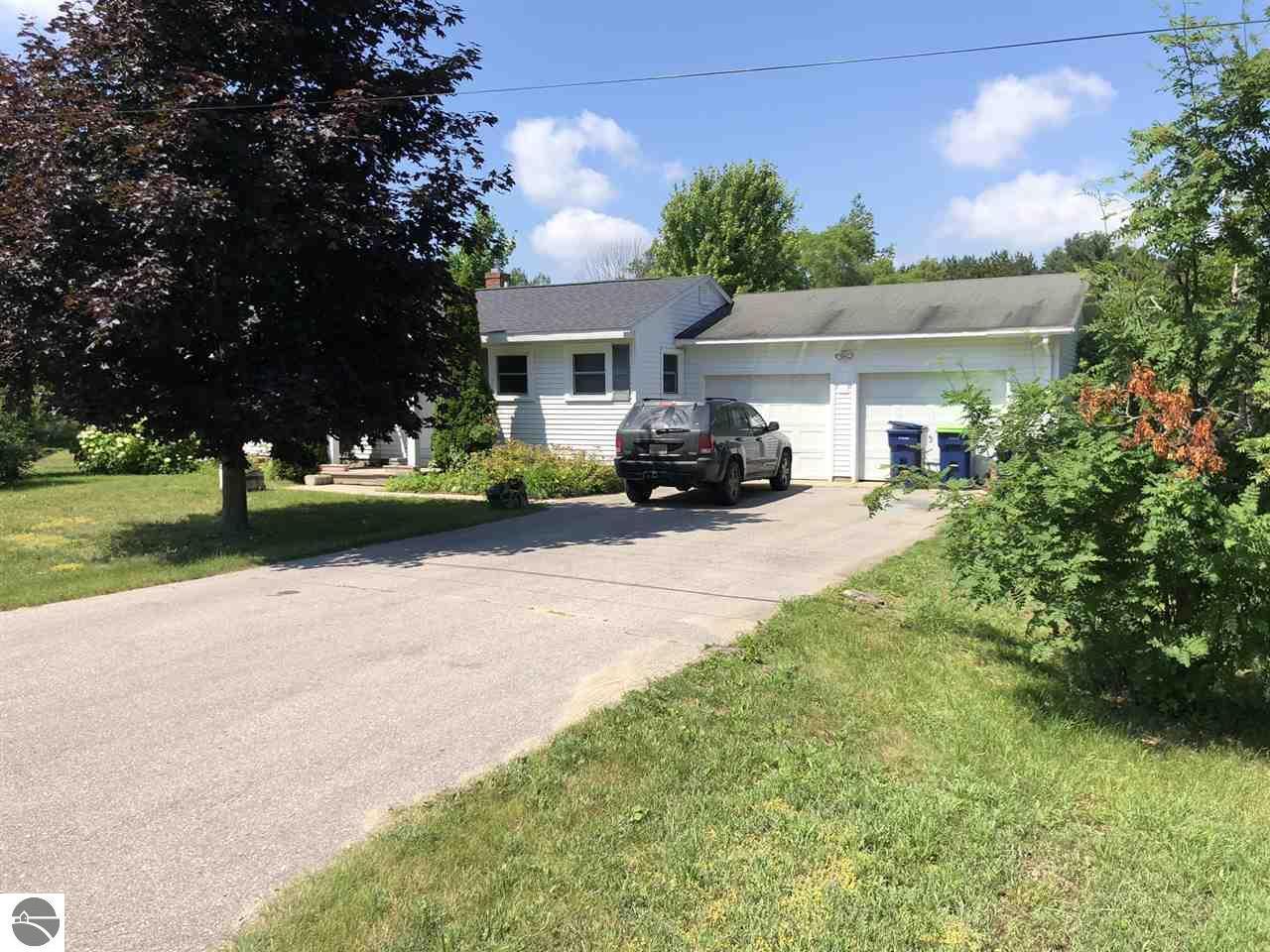 1837 Carlisle Drive  Traverse City MI 49686 photo