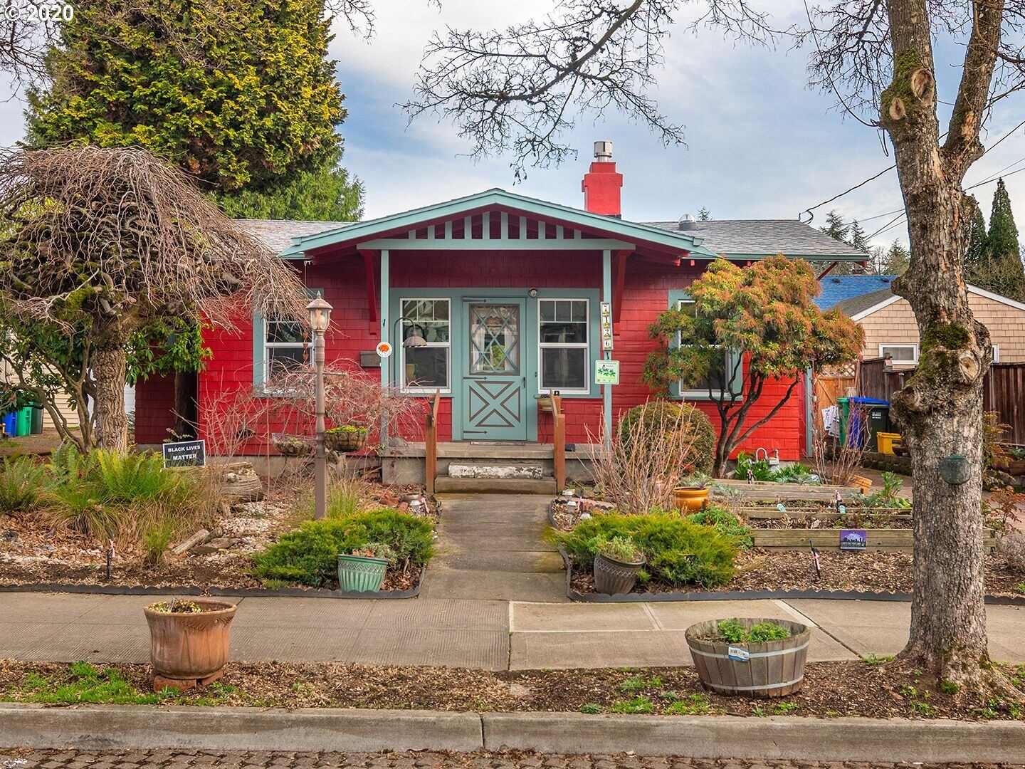 Property Photo:  7426 SE 21st Ave  OR 97202 