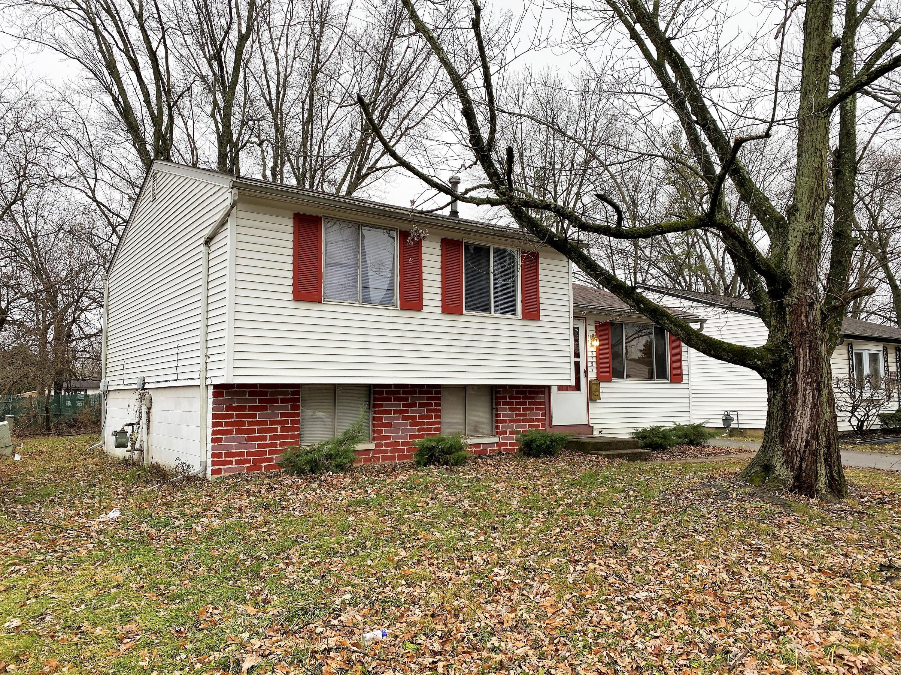 Property Photo: 2157 Hampstead Drive OH 43229