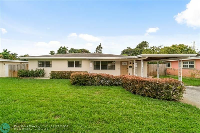 Property Photo:  3850 SW 11th St  FL 33312 