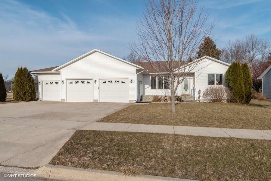 Property Photo:  617 Arthur Drive  IA 50236 