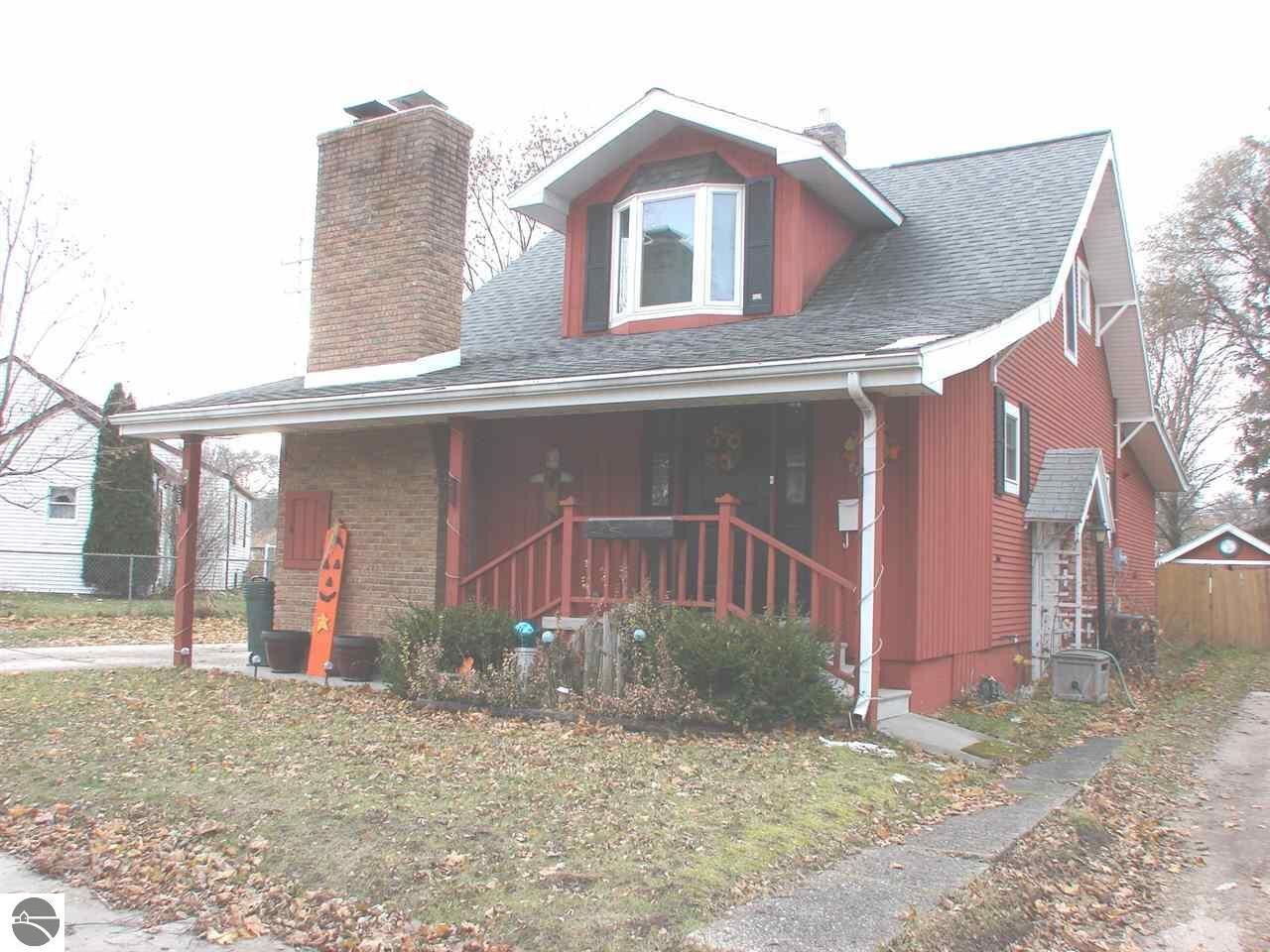 Property Photo:  158 Allen Street  MI 48801 