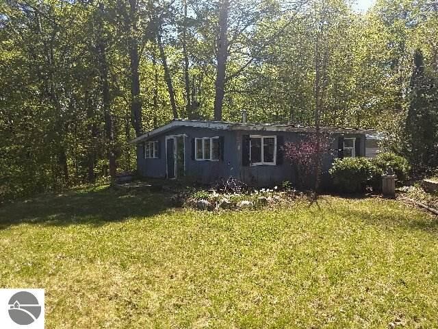 11199 Center Road  Traverse City MI 49686 photo