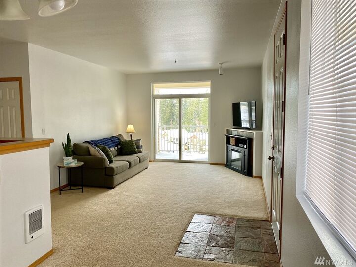 Property Photo: 10113 186th Street E 252 WA 98375
