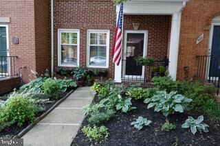 Property Photo:  506 S Columbus Street  VA 22314 