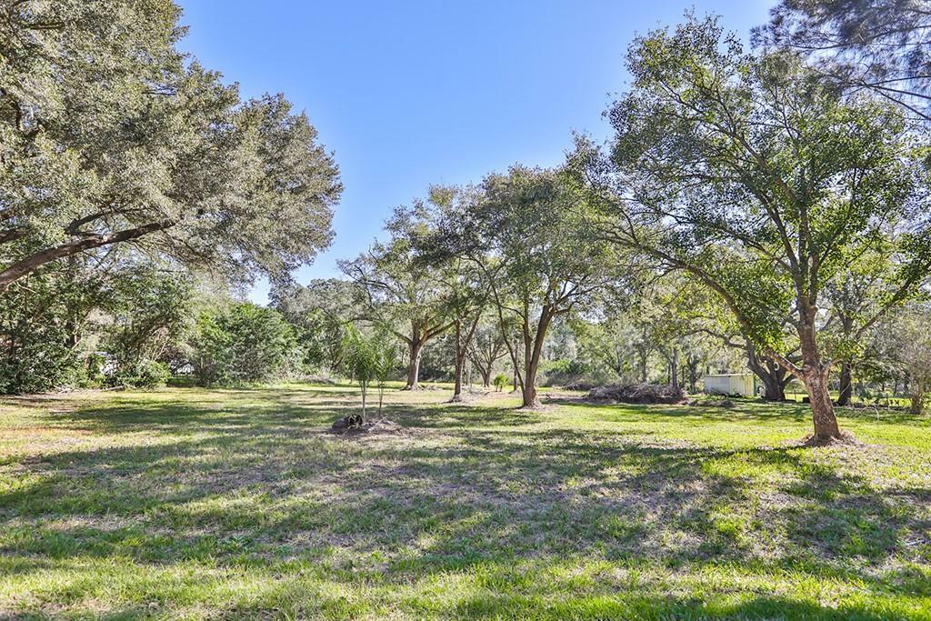 Property Photo:  2510 McArthur Road  FL 33598 