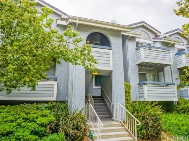 Property Photo: 20335 Rue Crevier 524 CA 91351