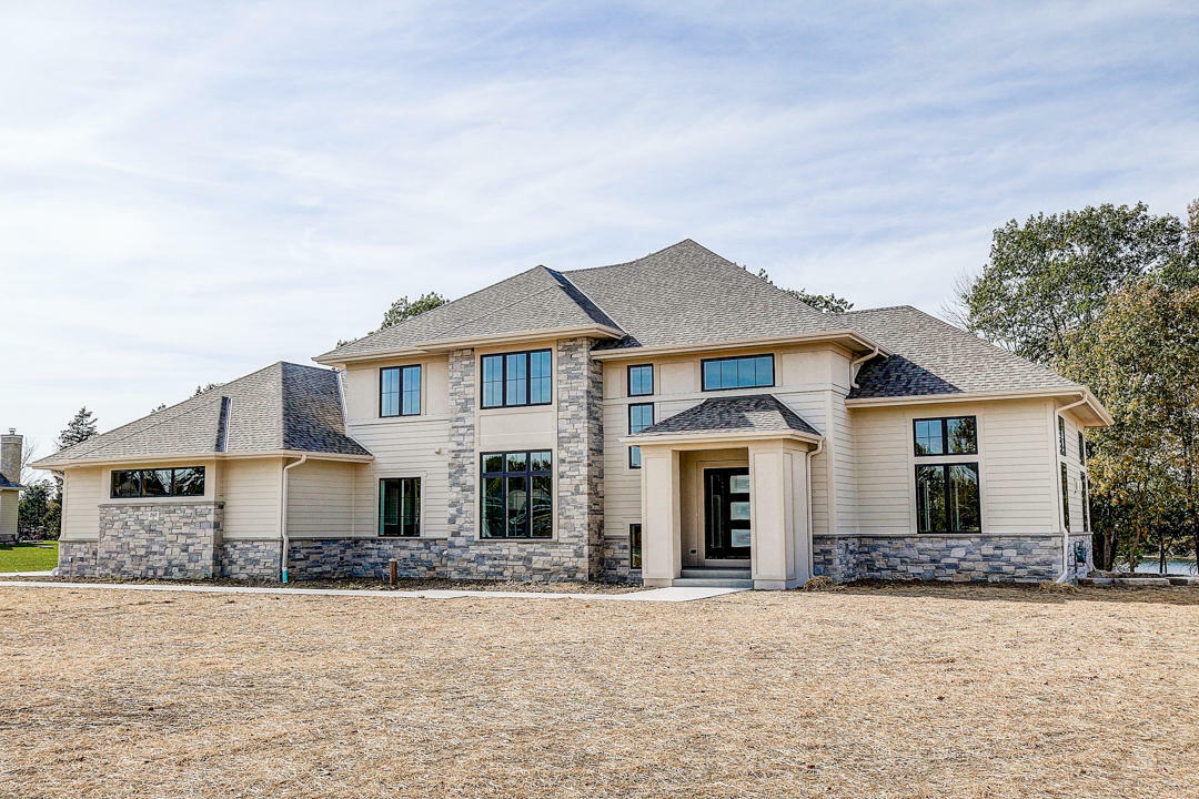 Property Photo: 2143 N Waterstone Cir WI 53066