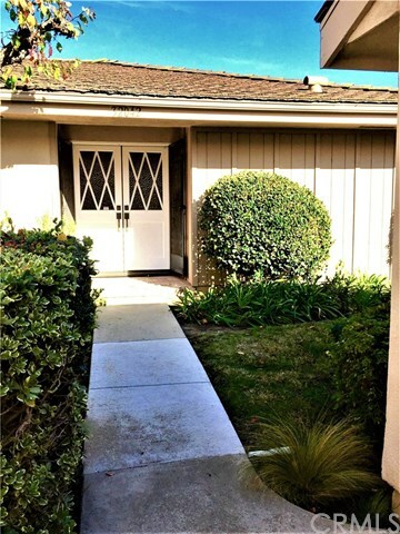 Property Photo:  32042 Via Canela  CA 92675 