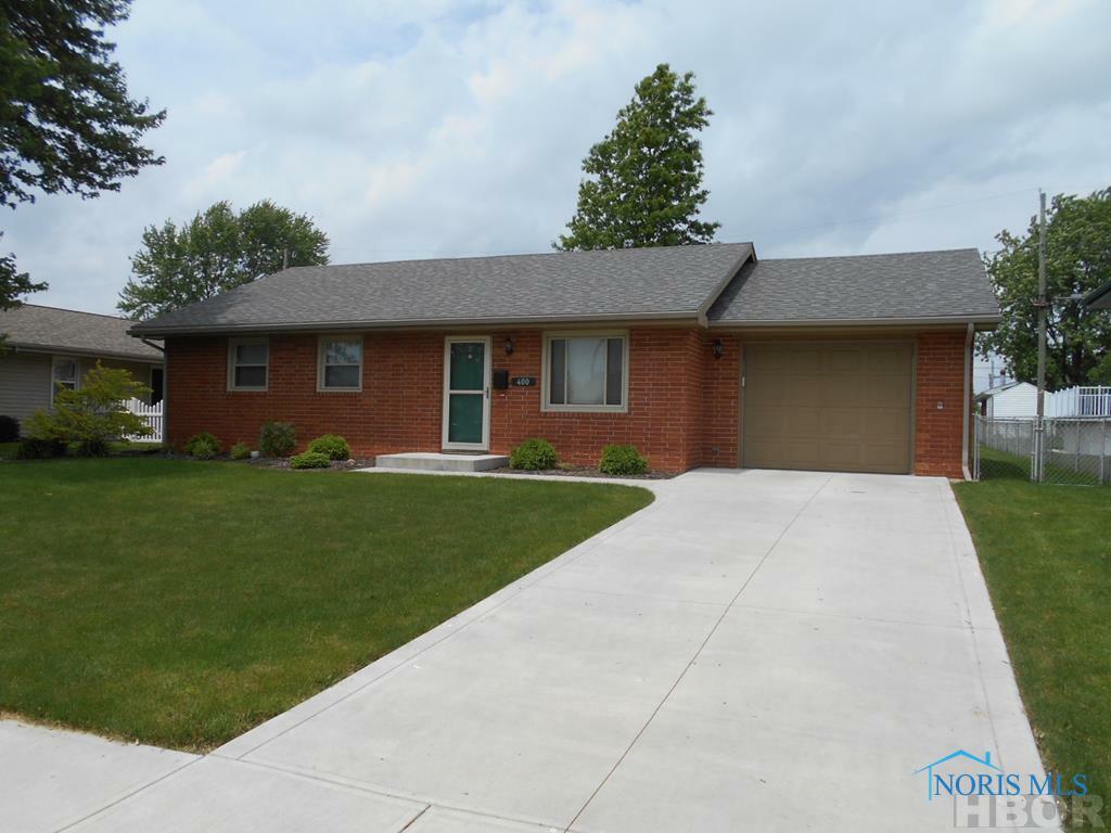 Property Photo:  400 Sheffield Dr.  OH 45840 