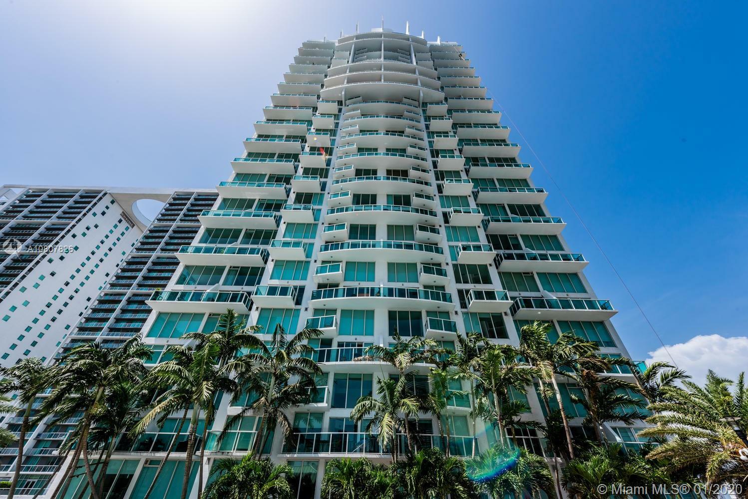 Property Photo: 41 SE 5th St 1801 FL 33131