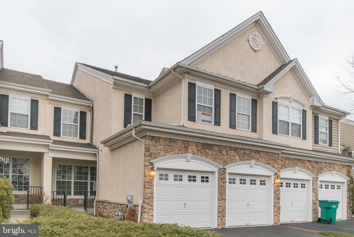 Property Photo:  21 Brecknock Court  PA 18940 