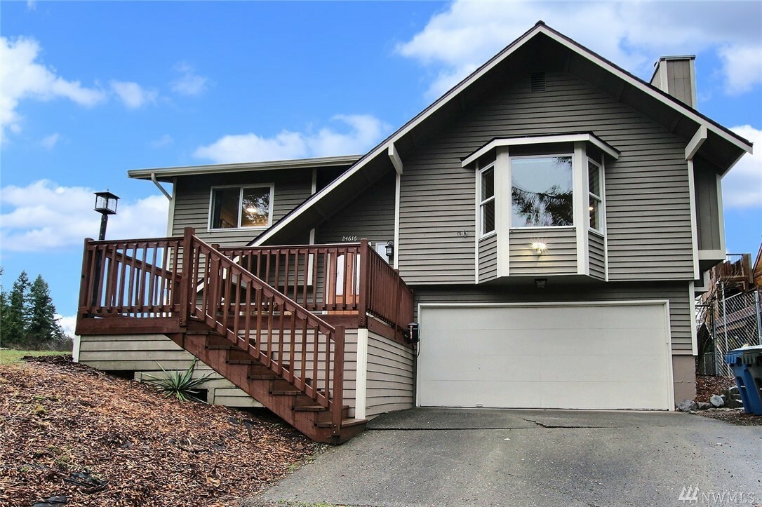 Property Photo:  24616 185th Place SE  WA 98042 