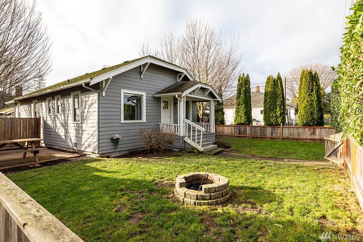 300 E Section Street  Mount Vernon WA 98273 photo