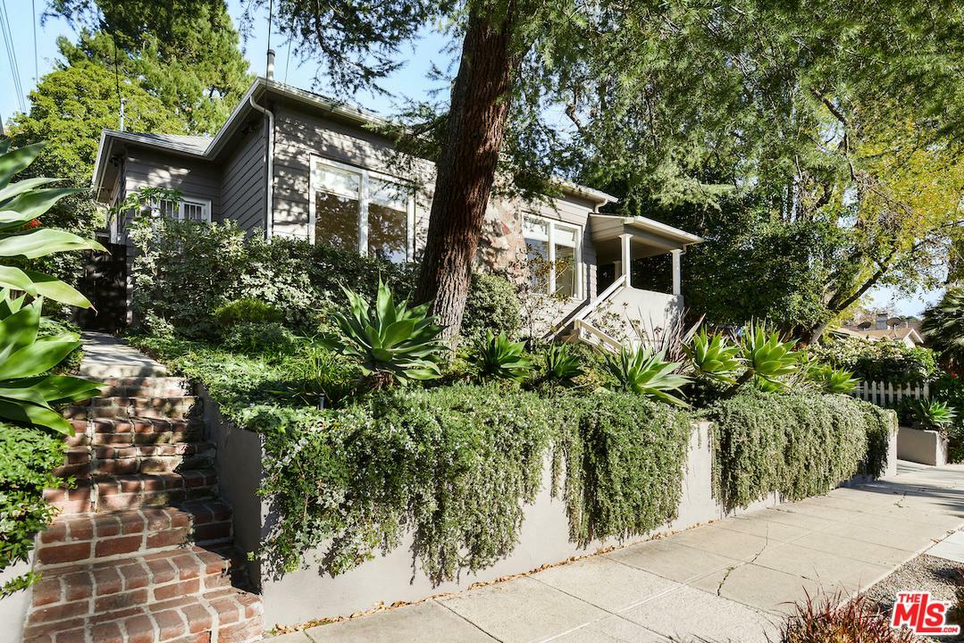 Property Photo:  2440 Edgewater Ter  CA 90039 