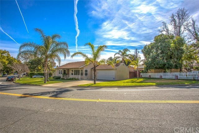 Property Photo:  977 W Marshall Boulevard  CA 92405 