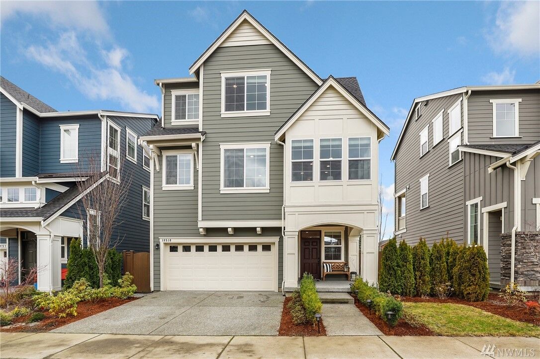 Property Photo: 18510 43rd Park SE WA 98012