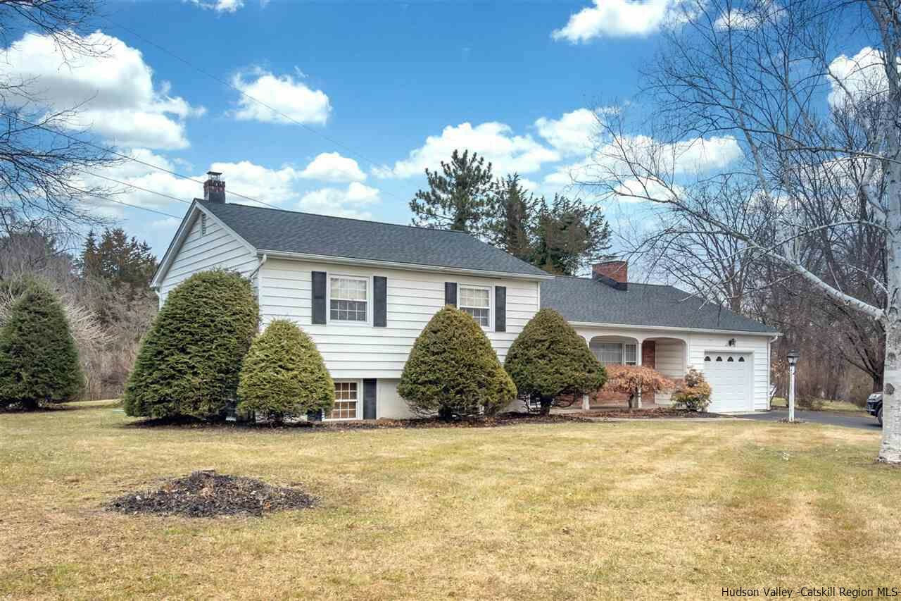 Property Photo:  258 Ridgewood  NY 12443 