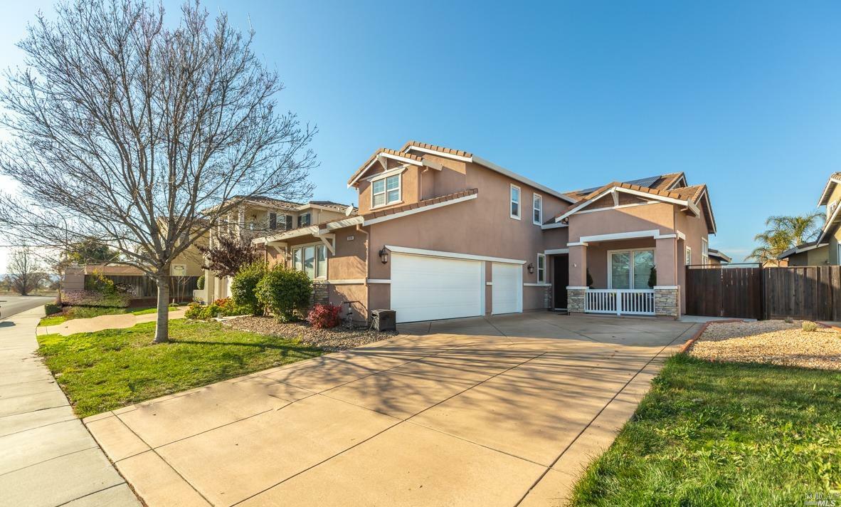 Property Photo: 1024 Parkside Drive CA 95688
