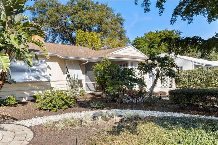 Property Photo:  2149 Orchid Street  FL 34239 