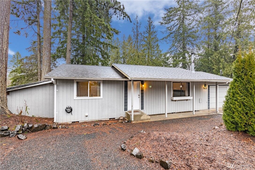 Property Photo: 7603 Greenridge Lp SW WA 98512
