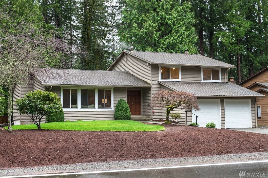 Property Photo:  3304 220th Ave SE  WA 98075 