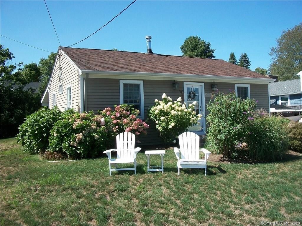 Property Photo:  127 Great Hammock Road  CT 06475 