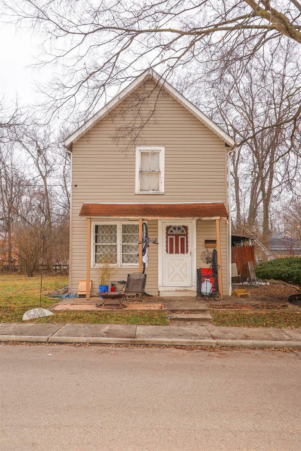 Property Photo:  618 Center St  OH 45140 